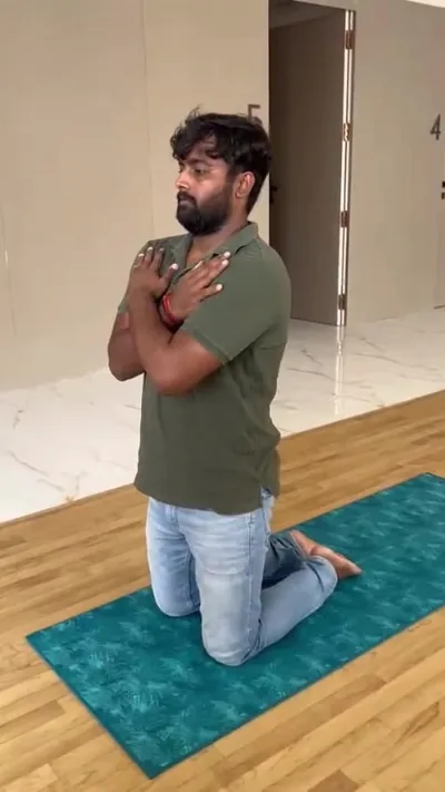 Sciatica Pain Sitting on Floor in Jaipur