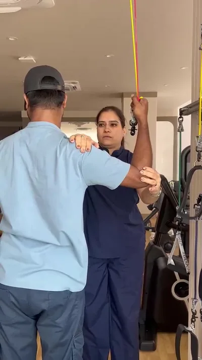 Shoulder Pain Weightlifting Jaipur Overhead Press